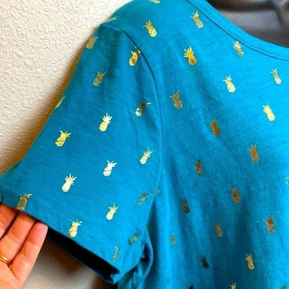 LANEBRYANT teal shirt with gold pineapple print throughout. - Picture 3 of 8